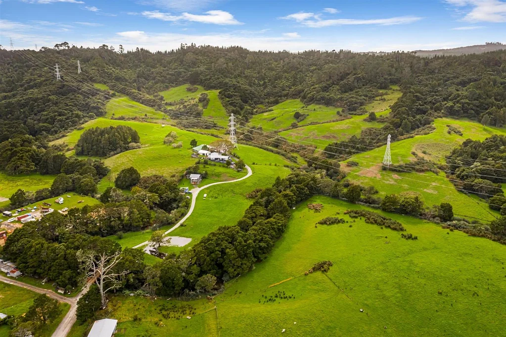 Huapai 6房  Lifestyle Farm in Huapai - The Best of Both Worlds