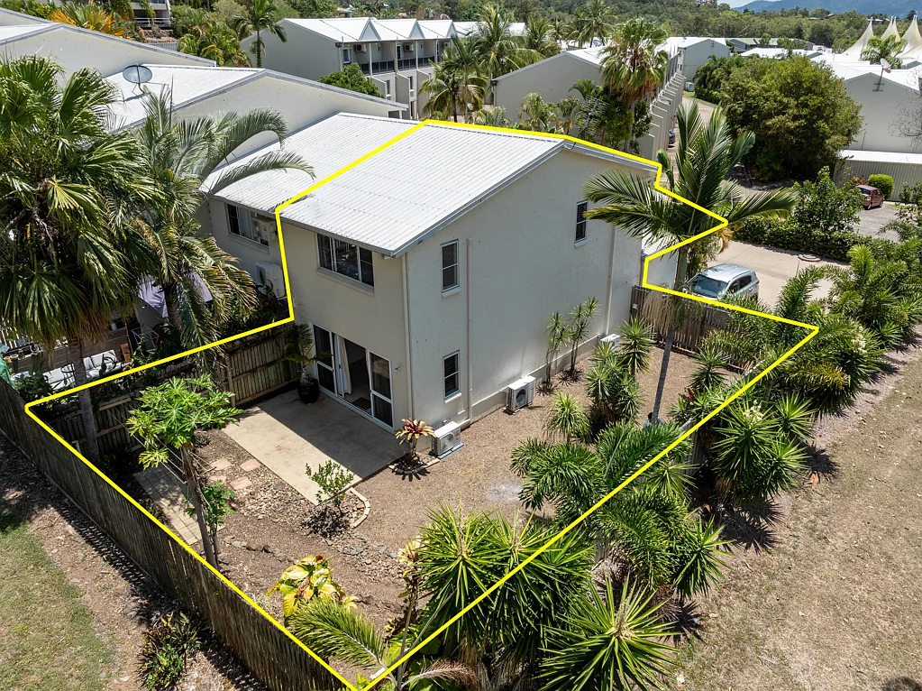8/5 Eshelby Drive, Cannonvale, QLD 4802