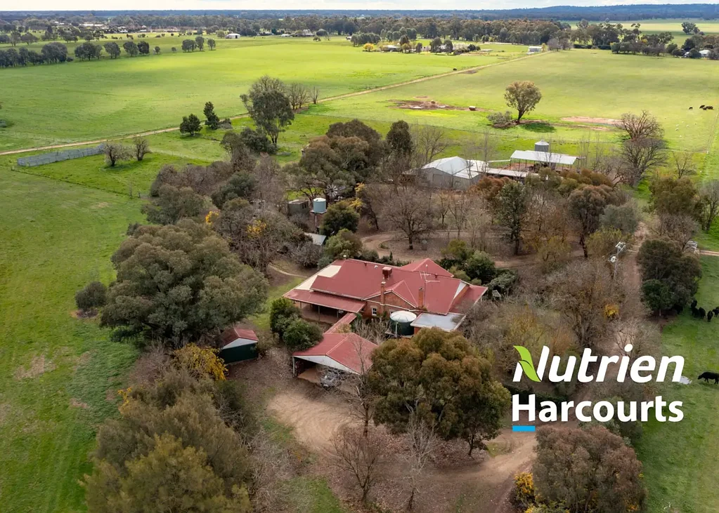 363 Boralma-Tarrawingee Road, Londrigan, VIC 3678