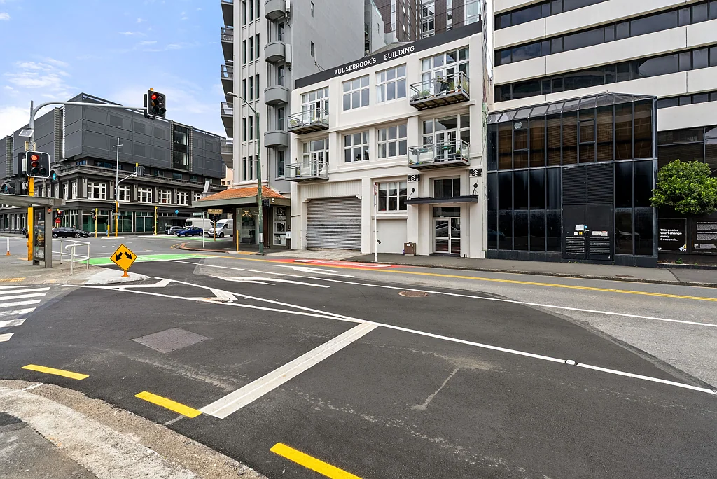 Te Aro 1房  Rare 4 Car Garage Opportunity in Wellington CBD