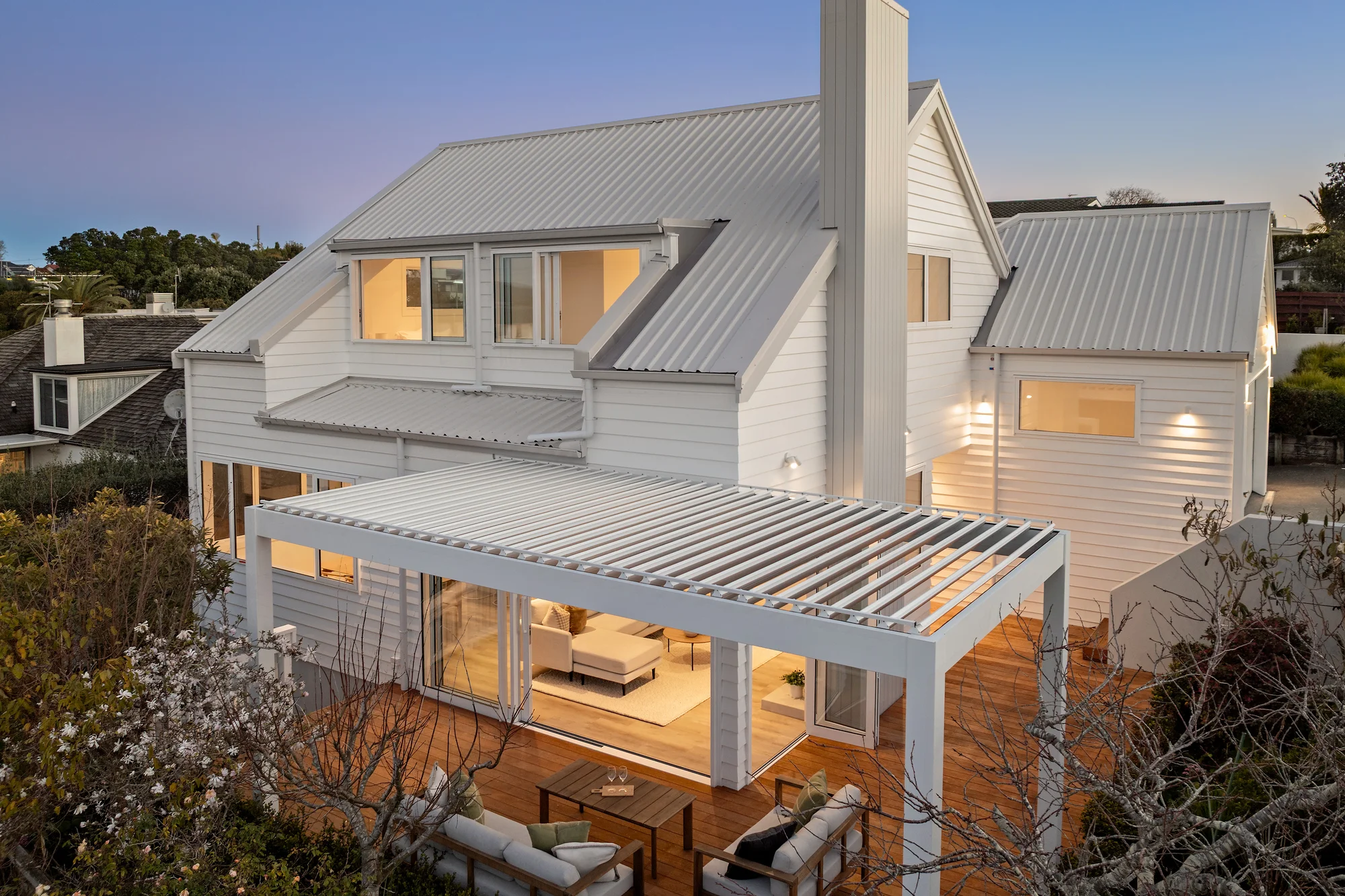 Takapuna 3침실 ALMOST BRAND NEW & SO CLOSE TO TAKA BEACH!