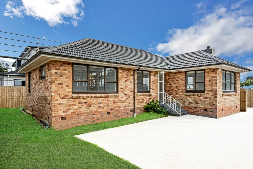 Mangere East 3Kwarto Freehold,  Brick and Tile in Mangere East!