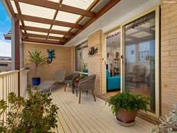 5A Eric Fenning Drive, Surf Beach