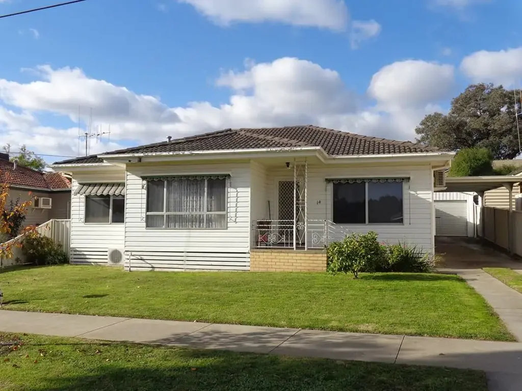 Comfortable weatherboard home in White Hills