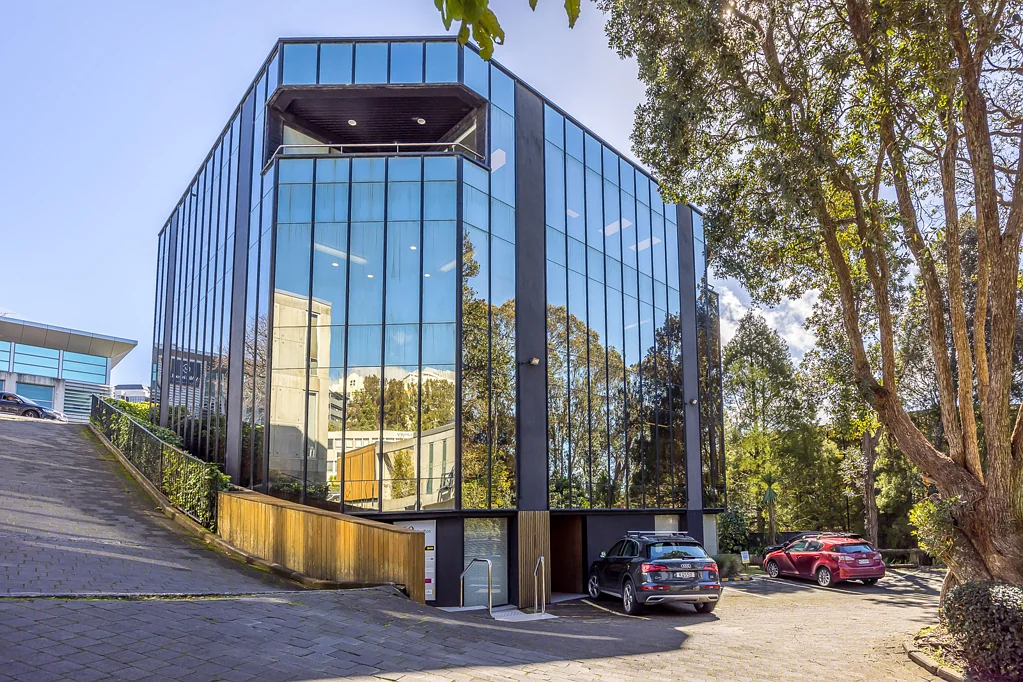 Grafton Modern Grafton office with parking