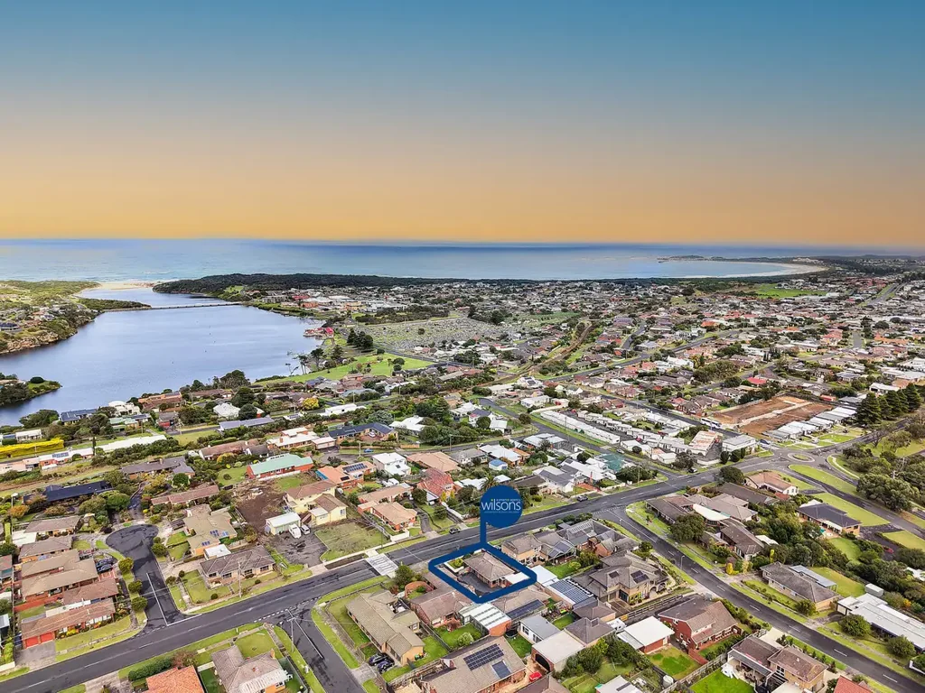 Warrnambool 2房  MOVE IN READY OR INVESTMENT OPPORTUNITY