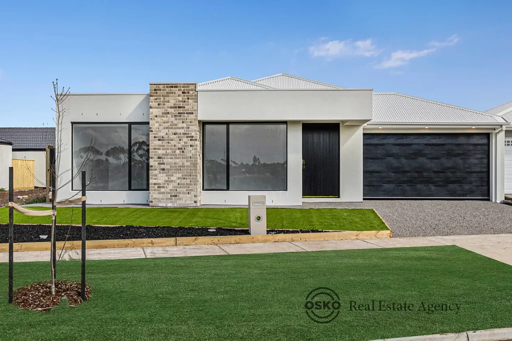 327 Homestead Drive, Lara, VIC 3212