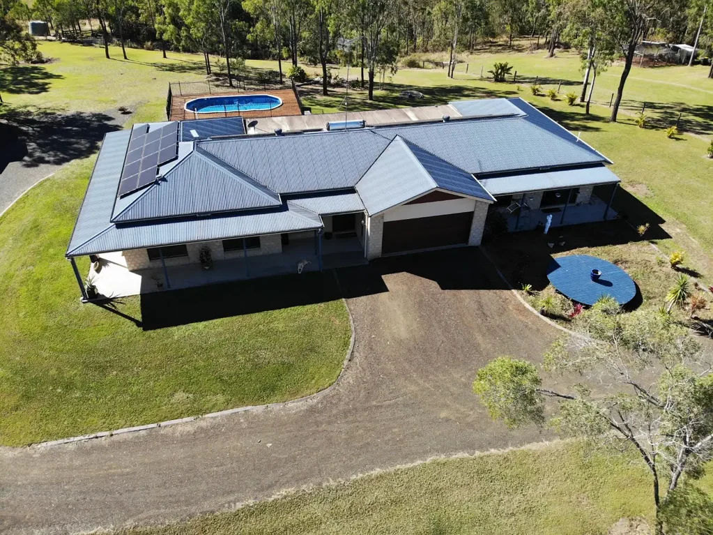 Kooralbyn 4Habitaciones Versatile Acreage Living with Solar, Space & Lifestyle in Kooralbyn