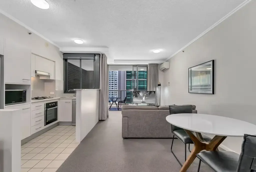 Furnished One Bedroom Apartment with Bonus Study Nook