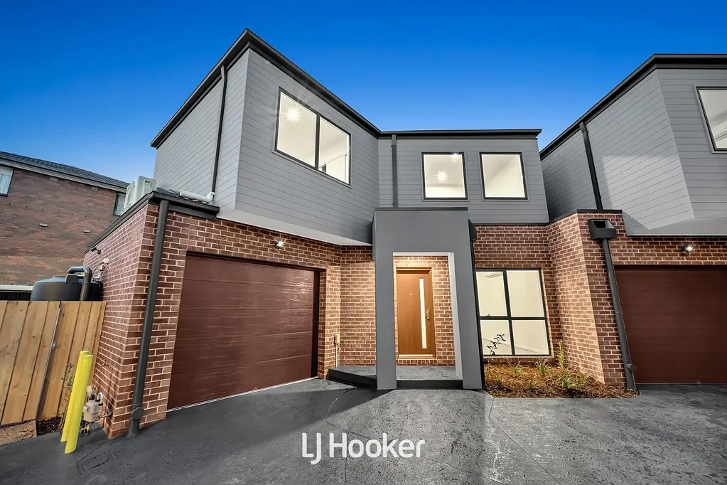 Dandenong 2ਬੈੱਡਰੂਮ Modern Sophistication & Effortless Living – Brand New Designer Townhouse in Central Dandenong