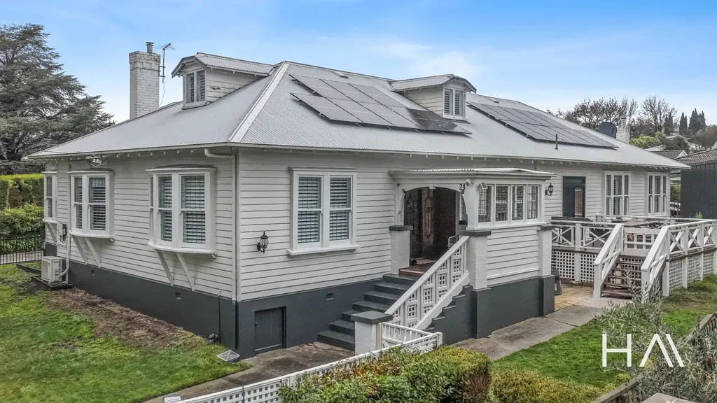 Newstead 6房  A Character Home Reimagined for Modern Family Living