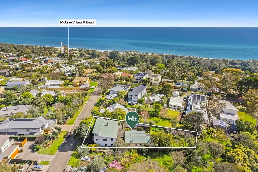 Mccrae 8ਬੈੱਡਰੂਮ 3-in-1 with options on big bayside block