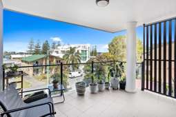 11/15-17 Bullimah Avenue, Burleigh Heads