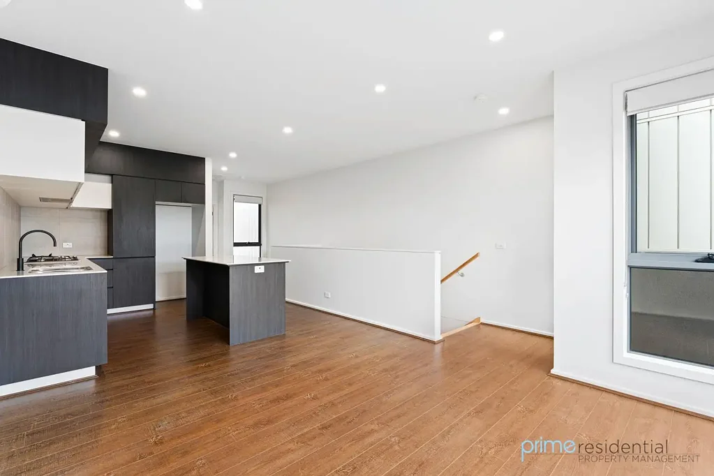 Modern 2-Bedroom Townhouse in the Heart of Point Cook Stockland Town Centre