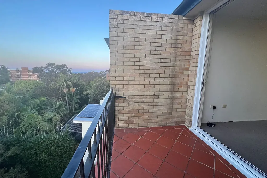 Top floor one bedroom with views, balcony & Carspace**1st Open Inspection Wednesday from 5-5.15 pm (No prior access)**