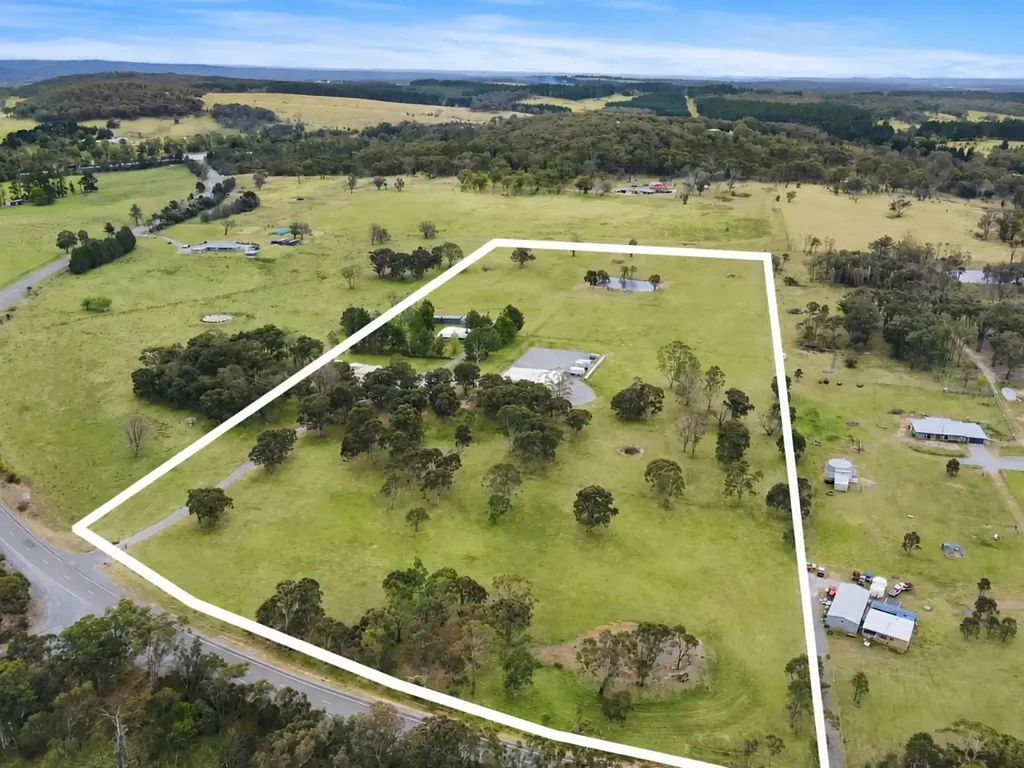 Country style Living 3 bedroom house for lease