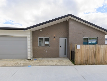 4/12 The Strand, Wainuiomata, Lower Hutt, 3房, 2浴, Townhouse