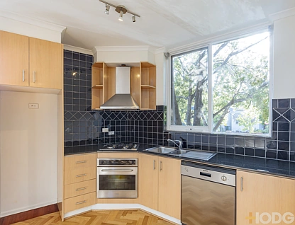 2/10 Blenheim Street, St Kilda East, Melbourne CBD, 2 rūma, 1 rūma horoi, Apartment