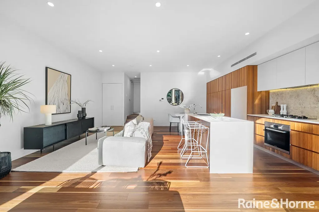 Erskineville 2部屋 Super Stylish, North-facing, Courtyard Apartment