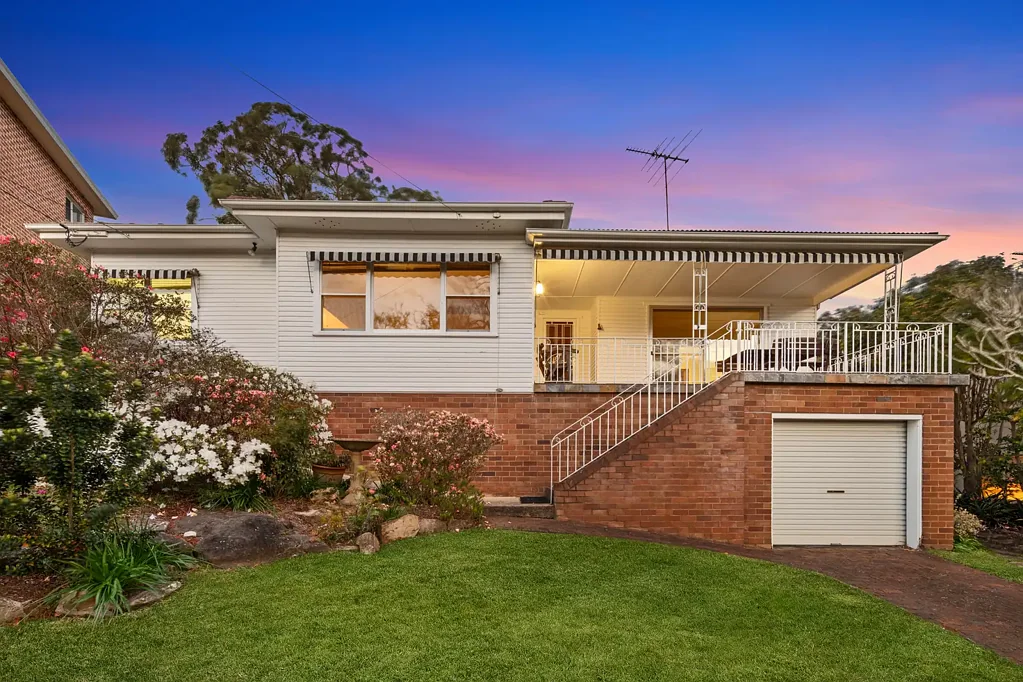 15 Llewellyn Street, Oatley, NSW 2223