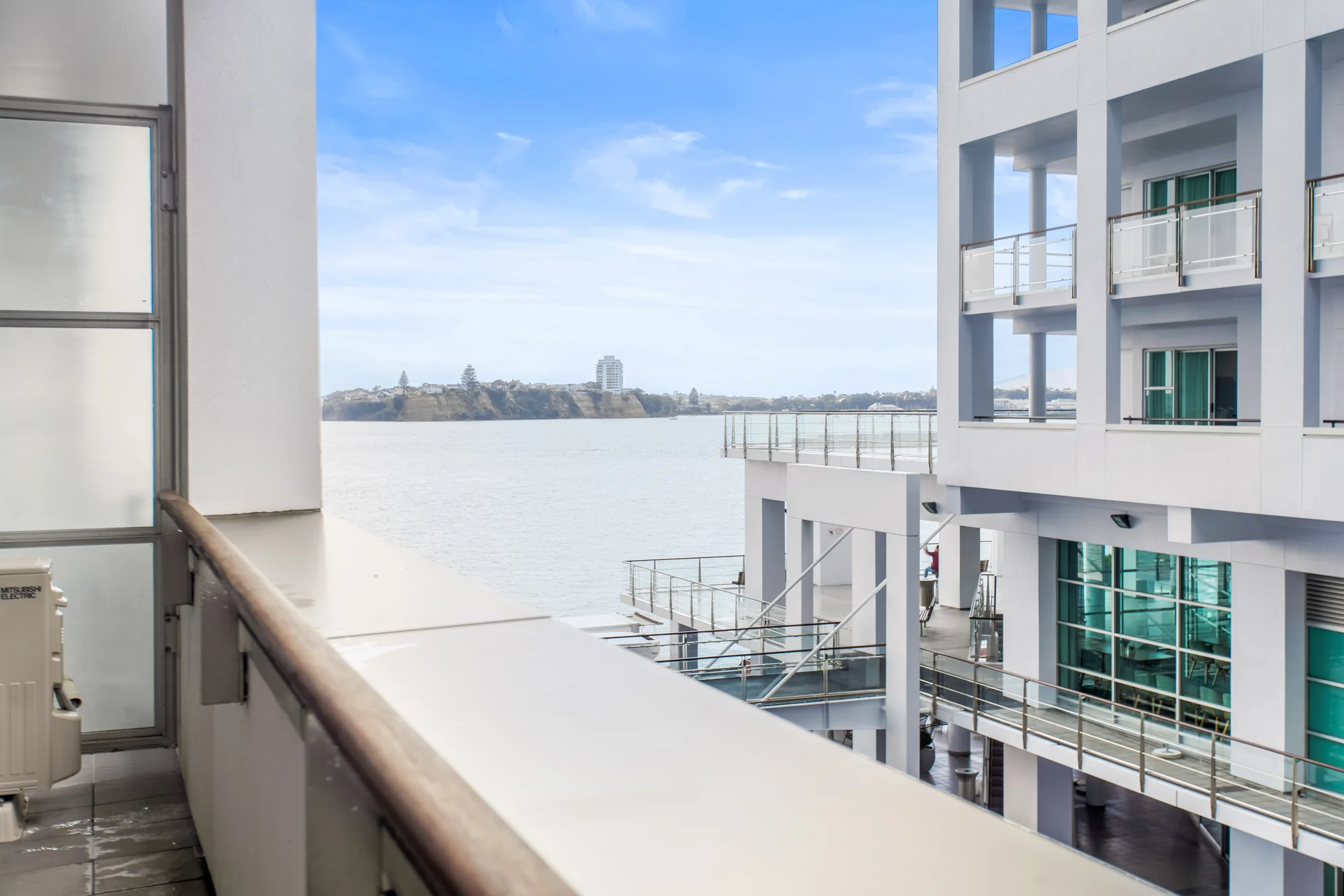 Auckland Central 2 Bedroom King Size on Princes Wharf