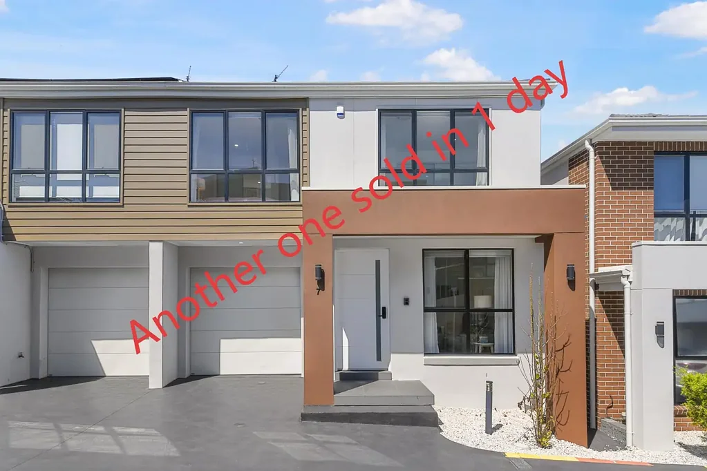 7 Dickie Glade, Tallawong, NSW 2762