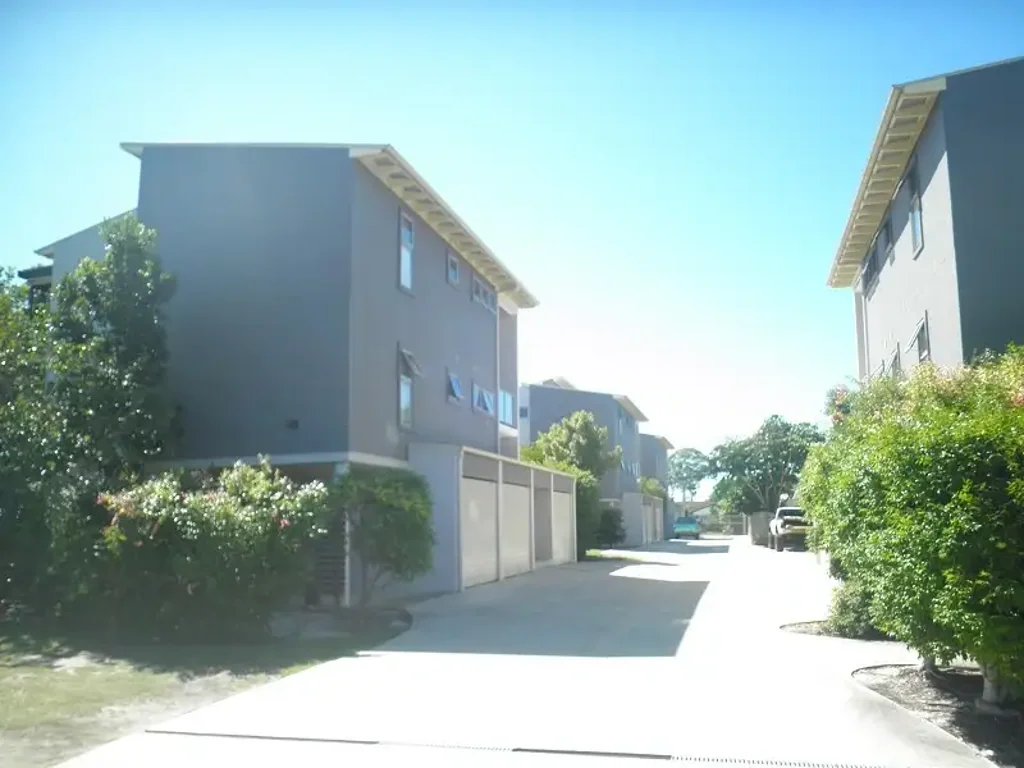 MODERN 2 BEDROOM UNIT