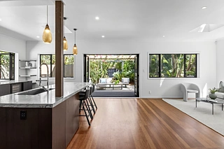 15 Walford Road, Point Chevalier, Auckland City