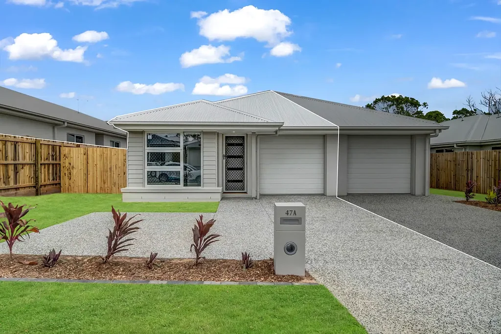 Logan Reserve 5 Bedroom Outstanding Near New Investment Property
