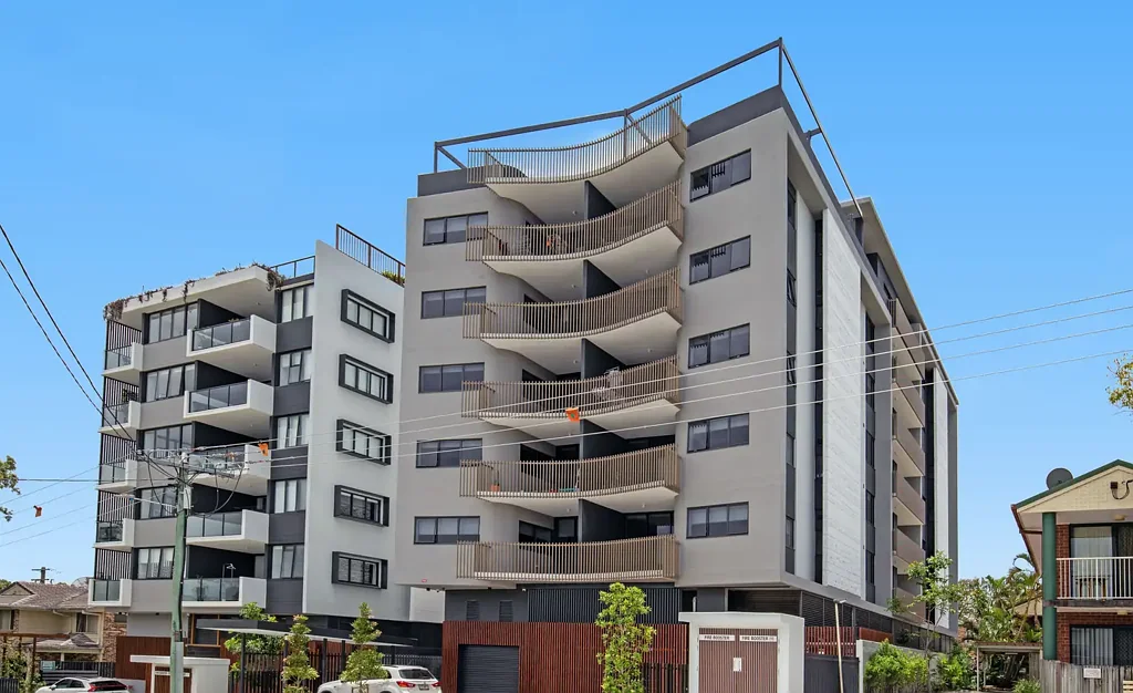 Southport 2房  Elegant Luxury Apartment With Stunning City Views In Prime Location