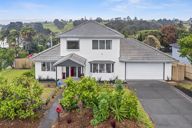 16 Alec Craig Way, Gulf Harbour - Auckland Region