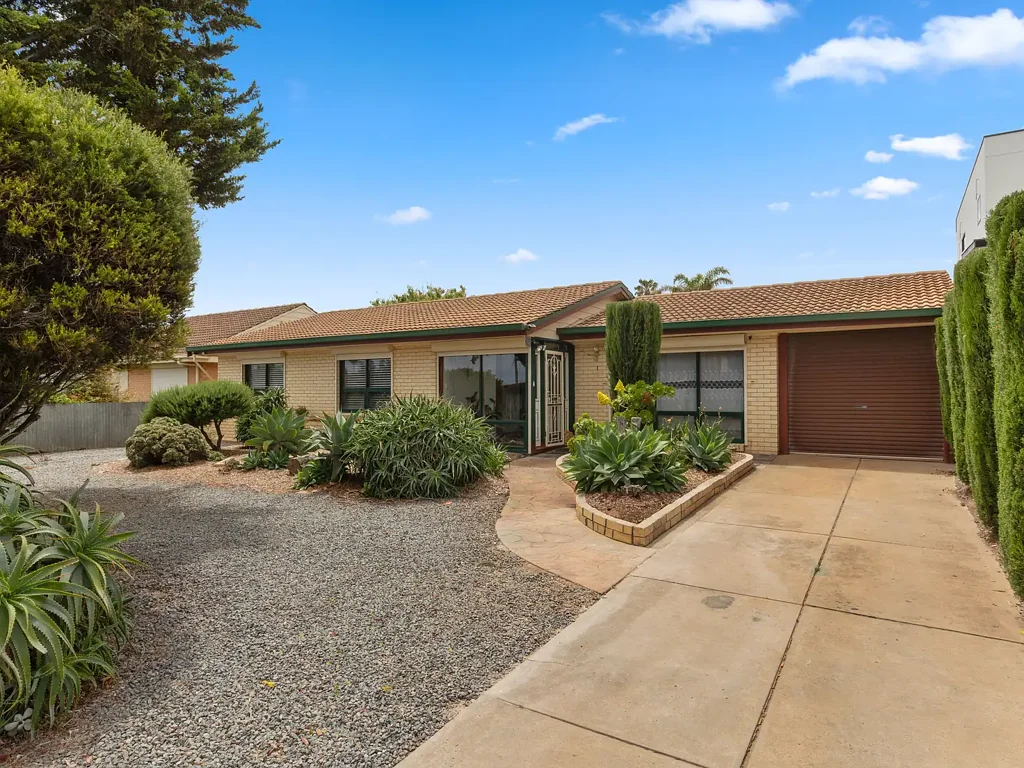 Christies Beach 3Zimmer A Rare Beachside Opportunity on 775sqm (approx)