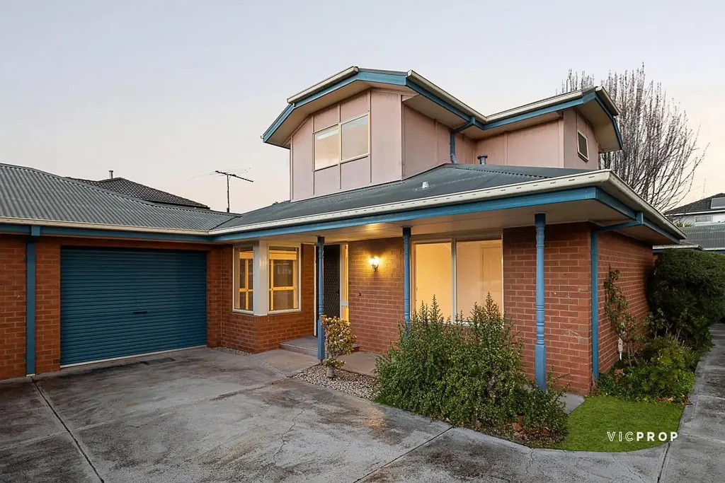 Reservoir 3ਬੈੱਡਰੂਮ Stylish Townhouse Living in a Prime Reservoir Location