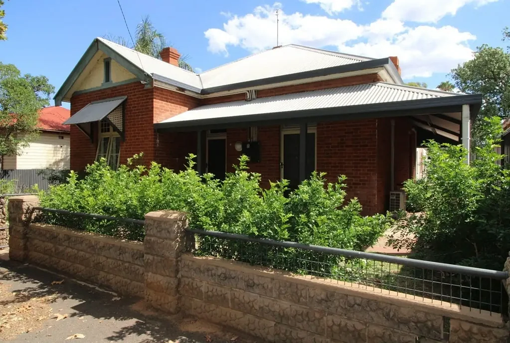 Spacious 4 Bedroom Family Home
