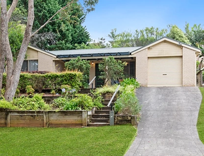 52 Valley Drive, Mollymook Beach, South Coast, 3 Bedrooms, 2 Bathrooms, House
