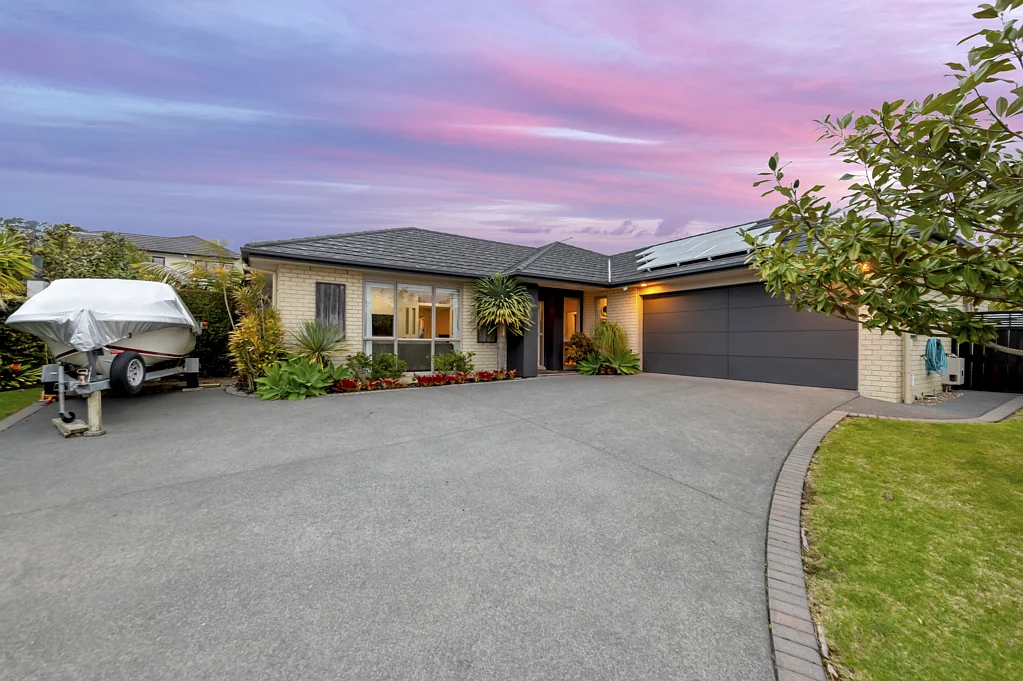 13 Kaitune Drive, Flat Bush, Manukau City, Auckland