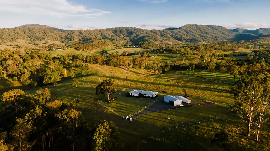 Cainbable "The Bluff" - A Master-Planned 50 Acre Retreat Framed by Extraordinary Scenery