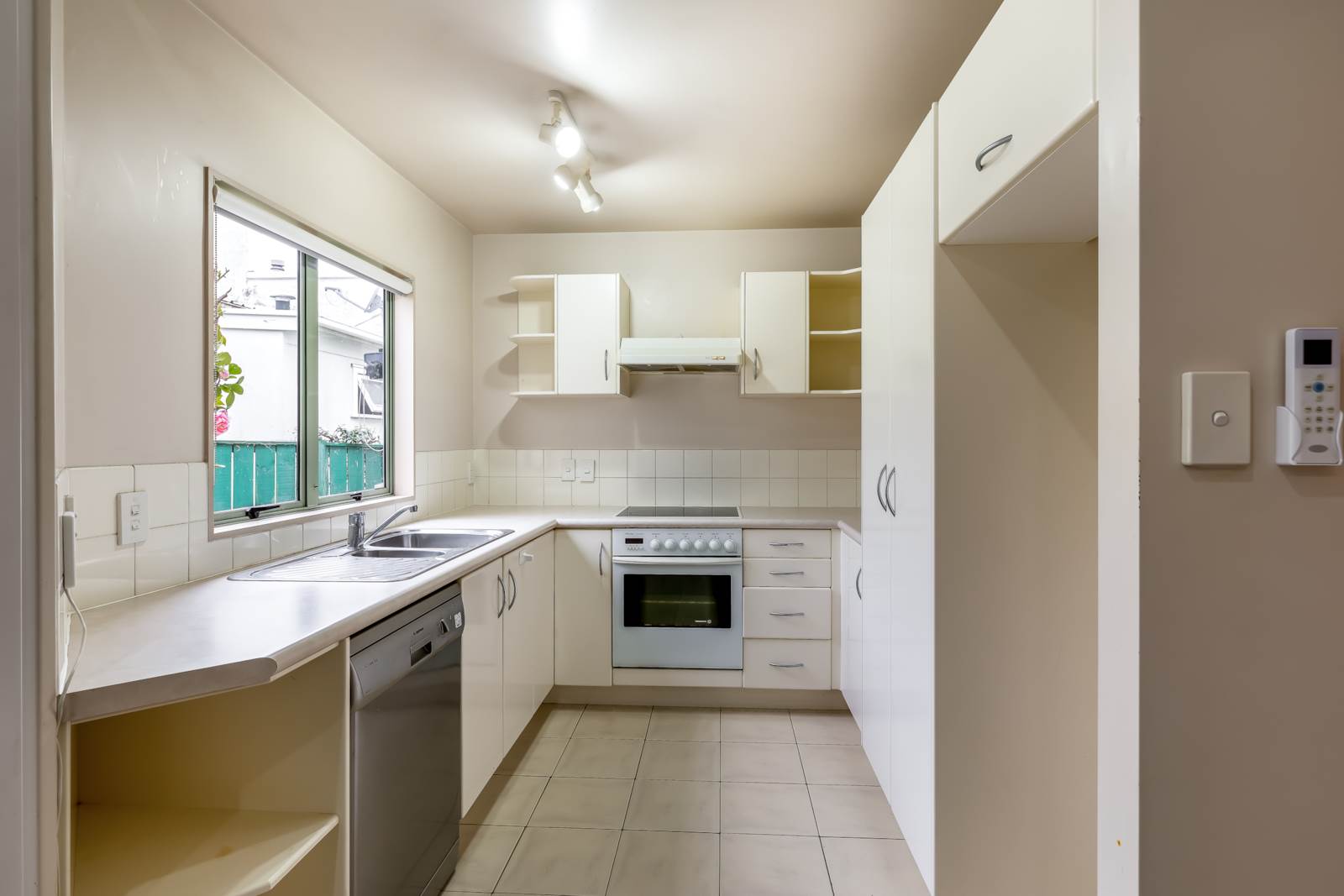 2/191 Riddell Road, Glendowie, Auckland, 3房, 2浴