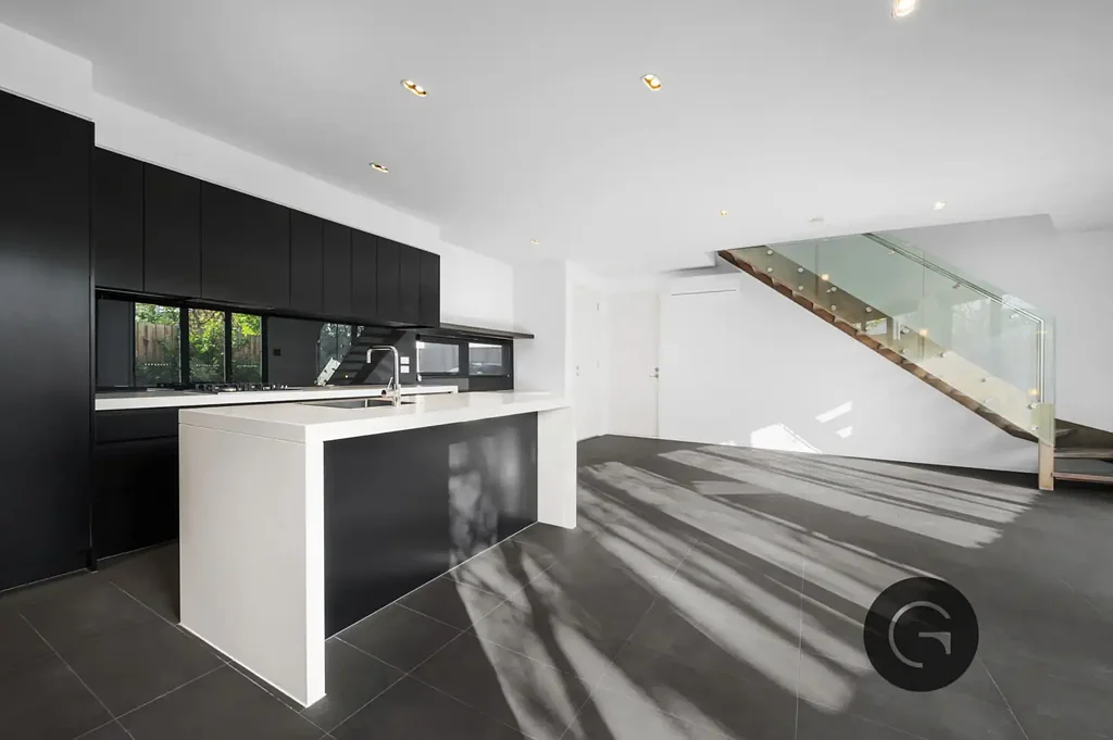 Contemporary Townhouse Offering Luxury, Space and Style