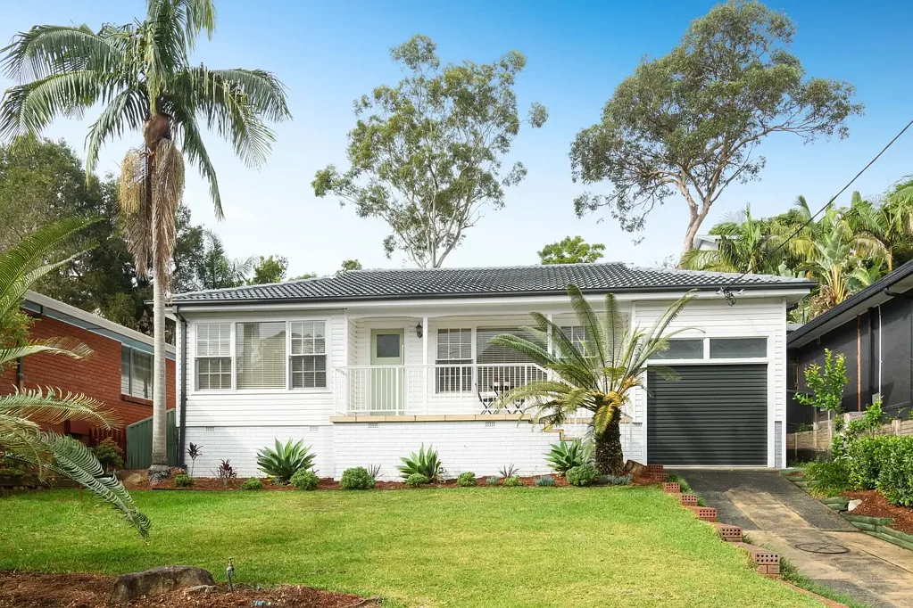Gymea Bay 3房 Gymea湾绝路宝地 556㎡阔地 低维护花园 多功能生活区 宽敞厨房连接庭院 翻新卫浴 全屋空调 Great Opportunity