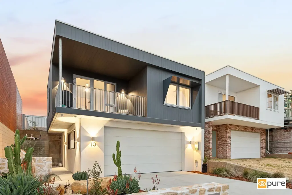 ELEVATED COASTAL LIVING WITH OUTSTANDING ENERGY EFFICIENCY