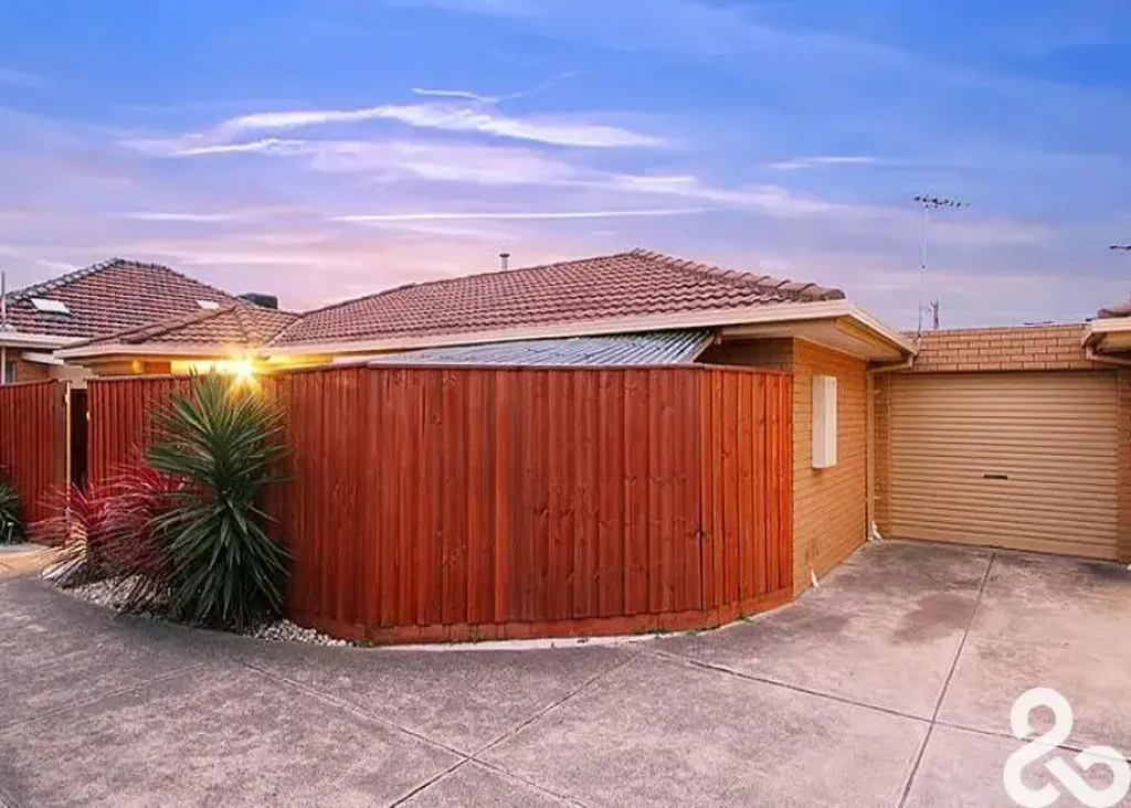 DON'T MISS OUT ON DUNDEE!