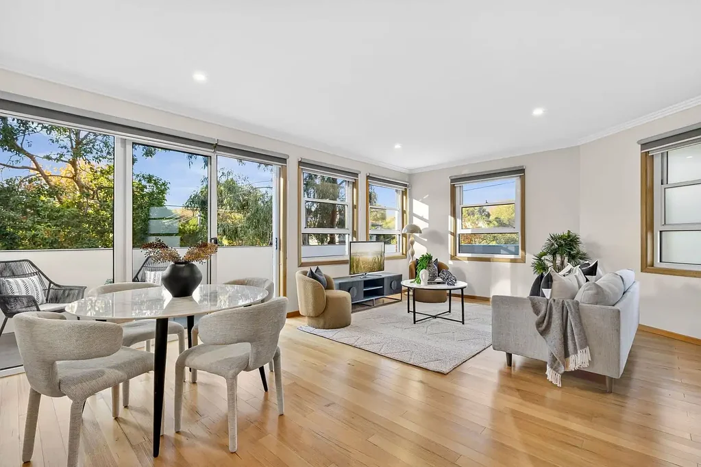 Surrey Hills 2Habitaciones The Brief: Light Filled Top Floor Apartment in a Highly Sought After Pocket