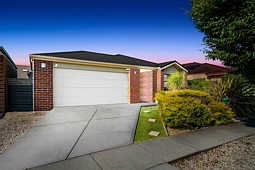 82 Eureka Drive, Manor Lakes