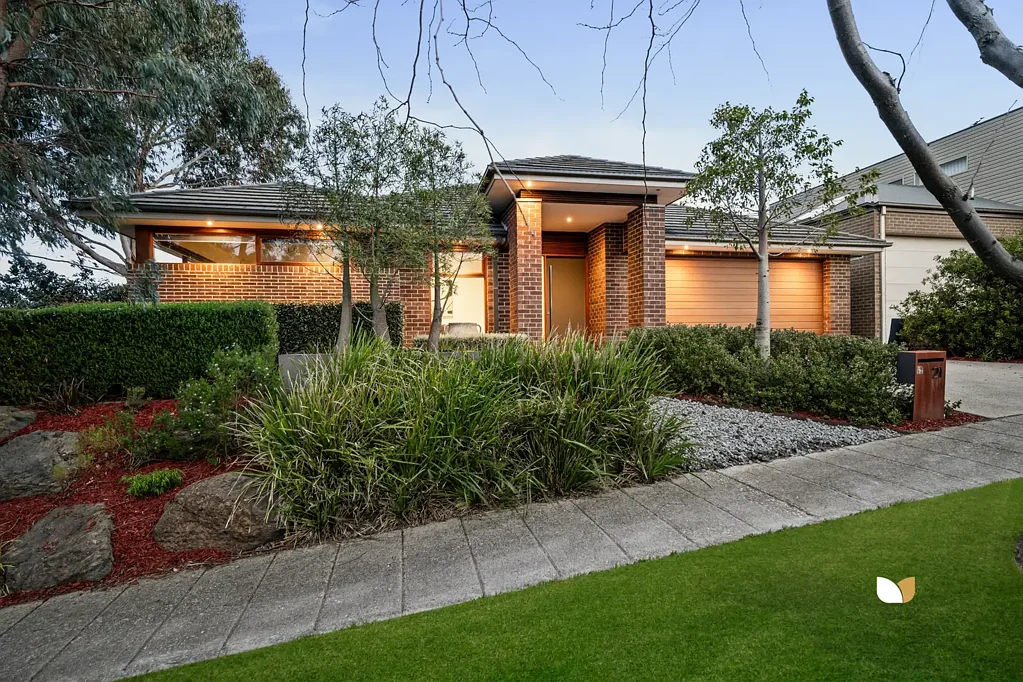 Craigieburn 4房 卓越生活，尽享公园宁静 Exceptional Living Surrounded by Parkland Serenity