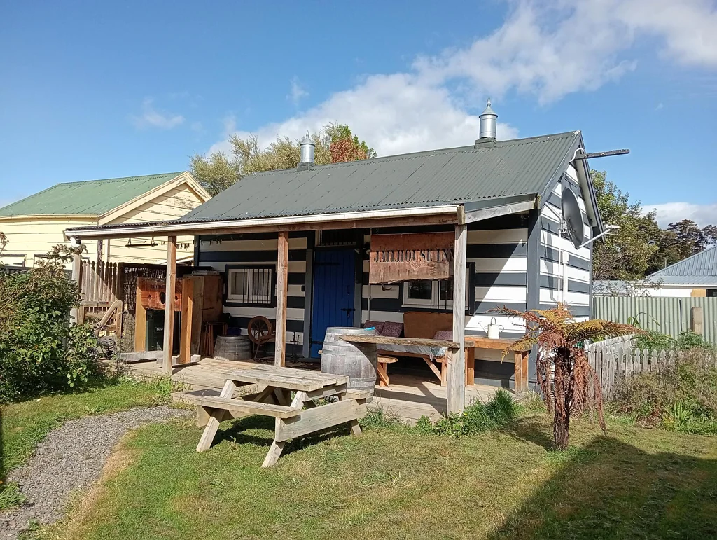 Tuatapere 3chambre So Much for So Little Returning over $500pw Rent