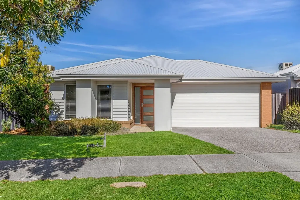 Ocean Grove 4 Bedroom Fresh, Bright And On Trend
