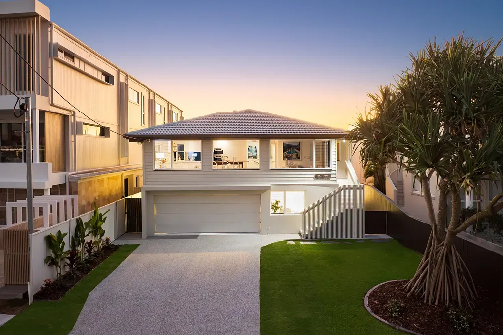 Paradise Point 5chambre A Rare Beachfront Opportunity - Luxury Home Sitting on a Blue Chip Development Site