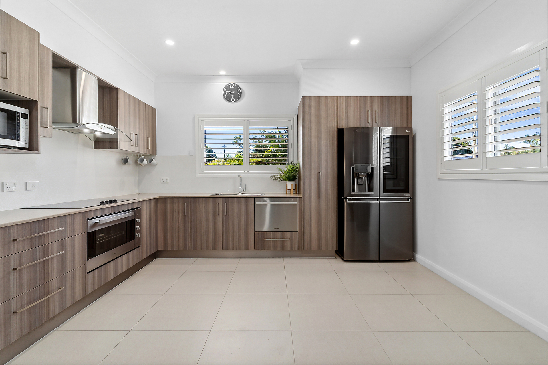 27 EMPIRE AV, MANLY WEST QLD 4179, 0 chambres, 0 salles de bain, House