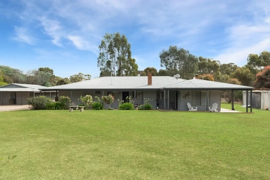 Heathcote 3房  STONYFIELDS PARK - 20-ACRE RURAL RETREAT BACKING STATE FOREST